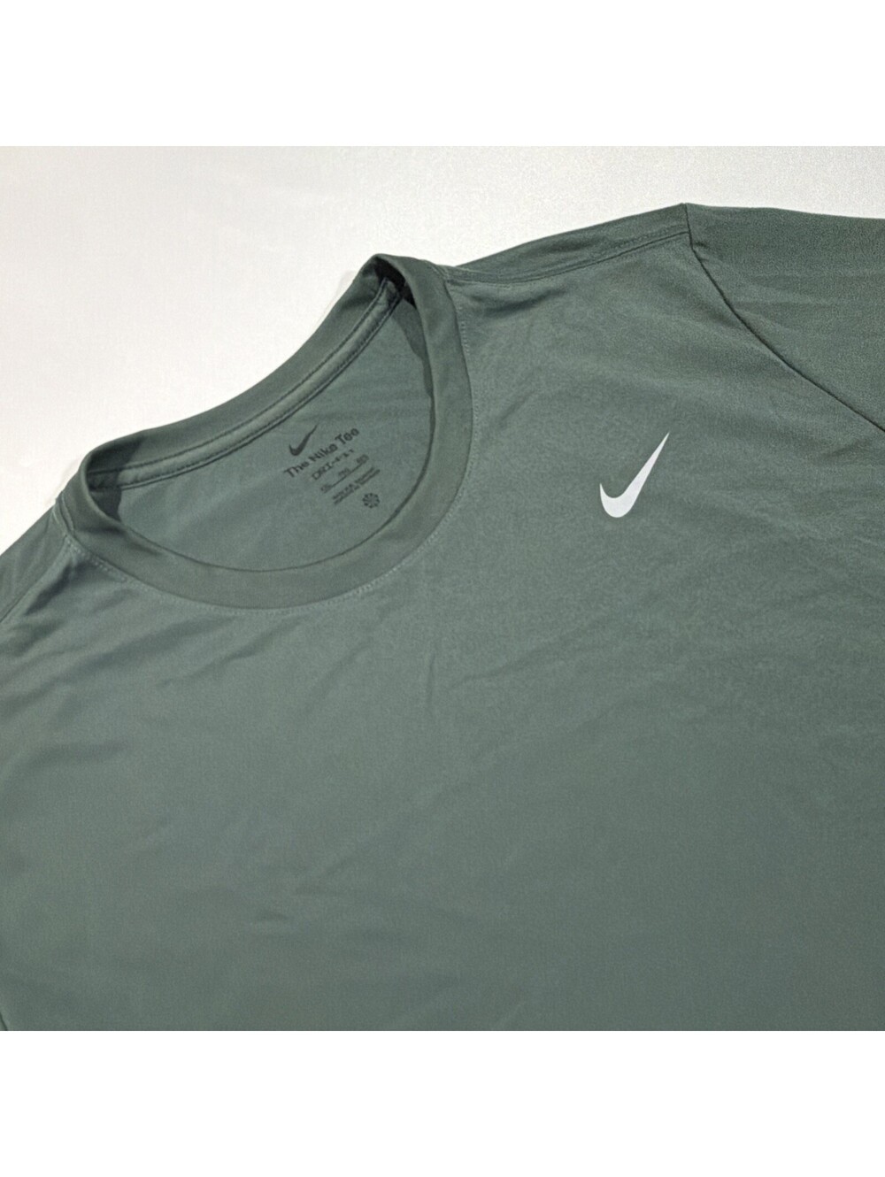 Nike Shirt Mens 2XL Green Dri Fit Performance Fitness Tee Gym Training Top